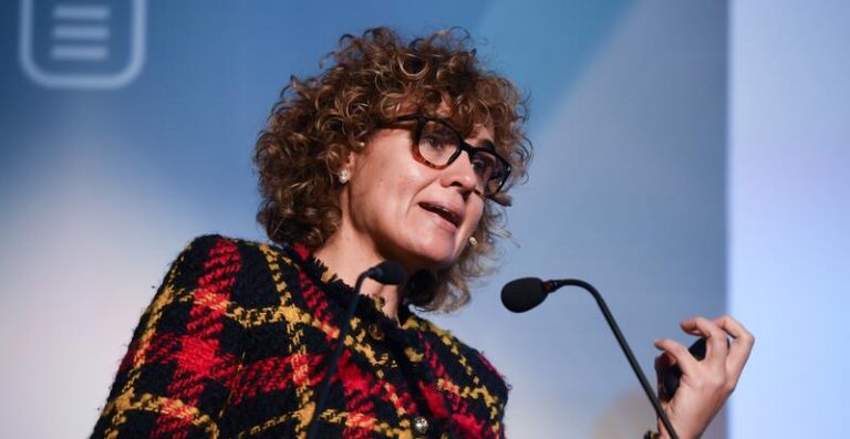 El PP critica el «partidismo» de Batet en la Constitución y llama «cínico» a Sánchez