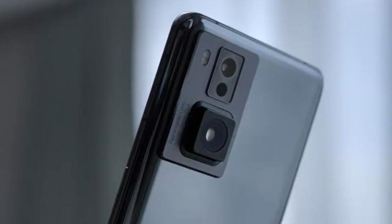 La nueva cámara retráctil de Oppo evita que las lentes sobresalgan del cuerpo del móvil