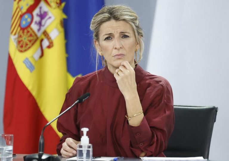 El Gobierno presentará una nueva propuesta sobre contratación a la mesa de diálogo sobre la reforma laboral
