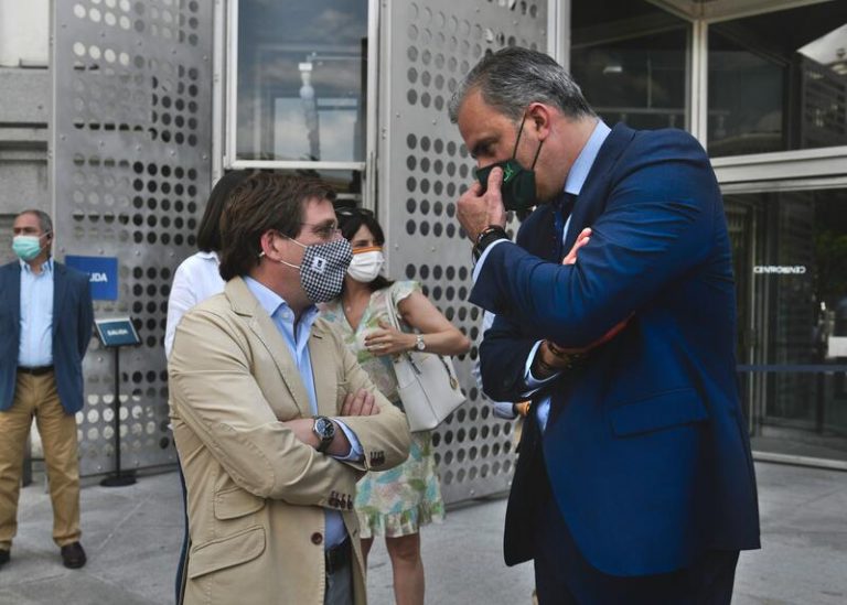 Vox ya intentó hace 2 años prorrogar presupuestos pero su falta de apoyo no afectó a Almeida por ausencia de una edil