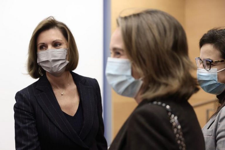 PSOE: Cospedal prefiere no declarar en la Comisión Kitchen «porque tiene mucho que tapar»