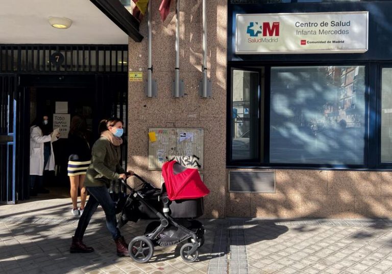 Los nacimientos siguen bajando este año, un 3% hasta octubre