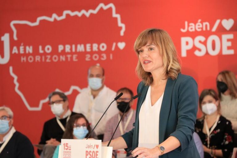 Alegría critica a la derecha por «sacar temas superados» para «dinamitar la convivencia»