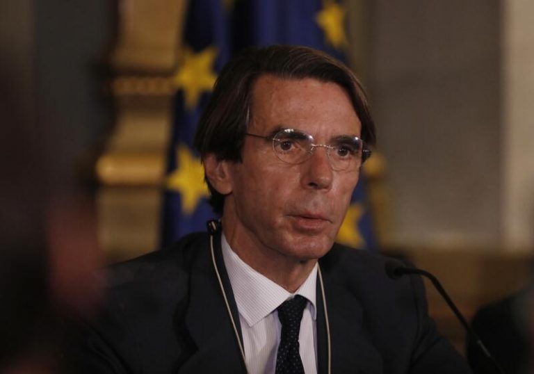 Aznar ve a Ayuso como «la política más popular» de España y defiende que Casado debe ganar las próximas elecciones