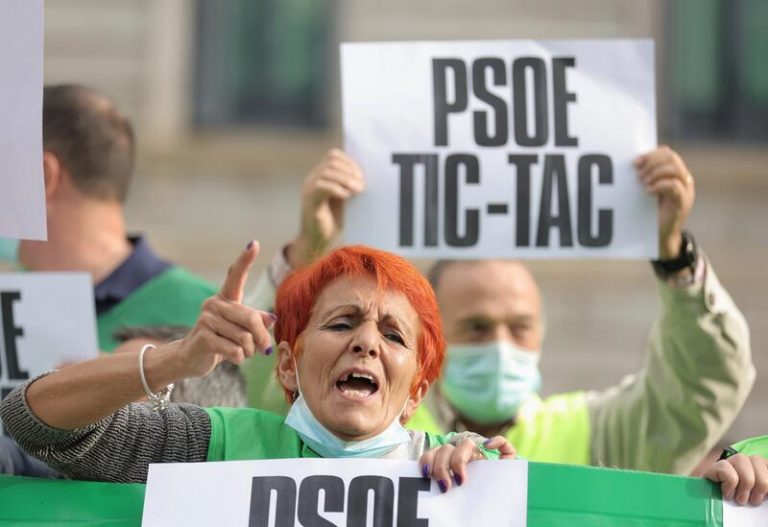 El Congreso examina la ley de colectivos de vivienda