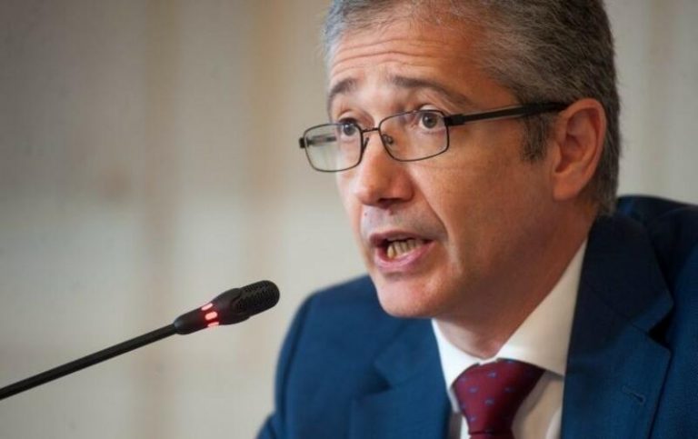 Deloitte ayudará al Banco de España a gestionar las reclamaciones sobre tarjetas por 300.000 euros