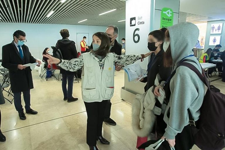 Llegan a España 116 refugiados de Siria, Irán, Irak y Afganistán