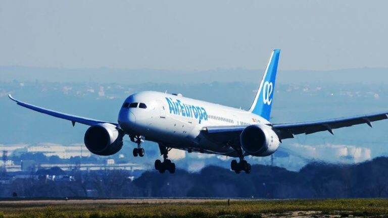 El Gobierno analiza «distintas opciones» tras la fallida compra de Air Europa por Iberia