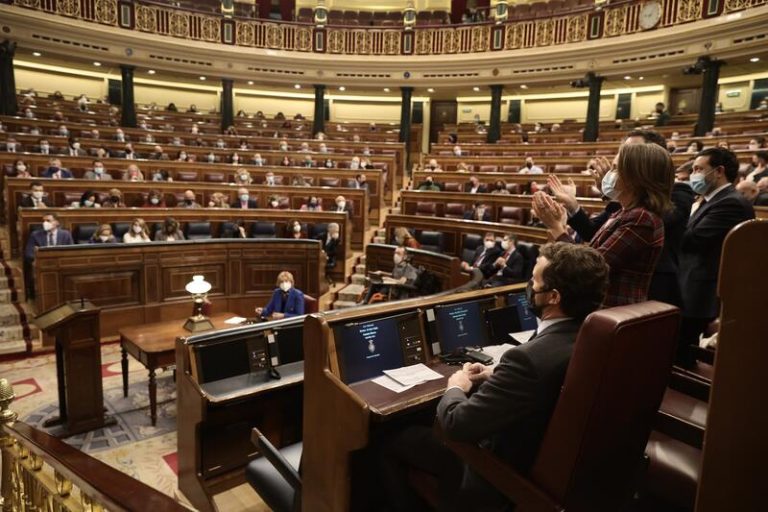El PP define a Castells como el «ministro fantasma»