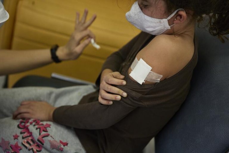Madrid vacuna a más de 11.000 niños en dos días y las autocitas alcanzan las 70.000