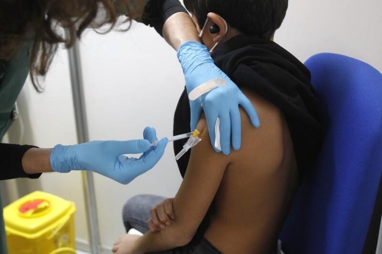 Andalucía pone más de 94.300 vacunas en un día