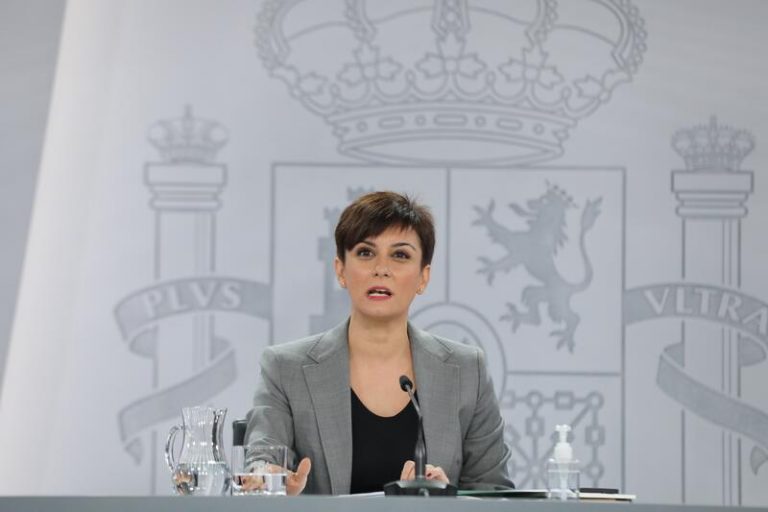 El Gobierno dice que Casado no representa «ni a sus propios votantes»