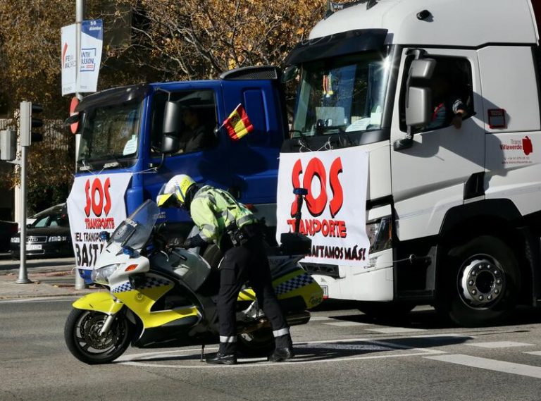 Fenadismer valora «satisfactoriamente» el acuerdo entre Gobierno y transportistas