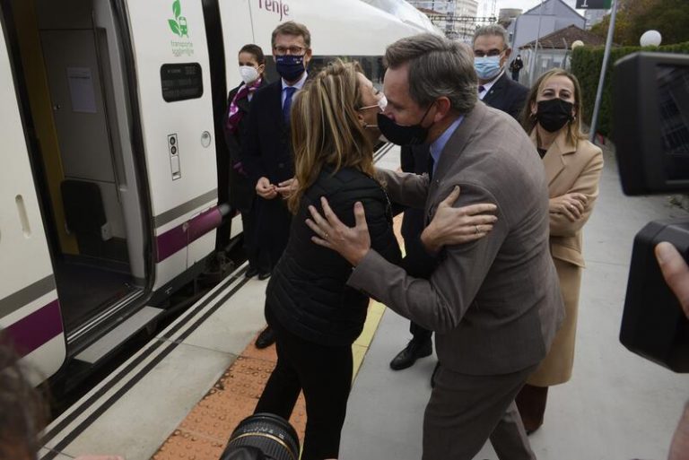 El AVE conectará esta semana Madrid con Galicia tras veinte años de obras