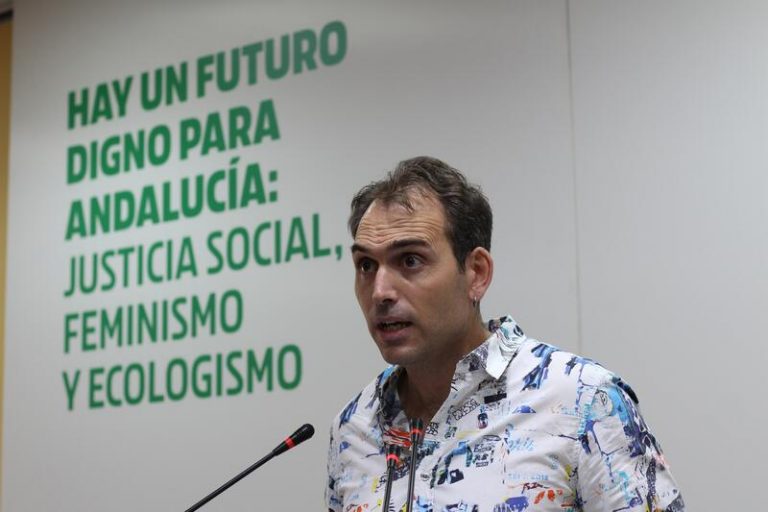 IU Andalucía ve «irresponsable» que Moreno «desmantele» la sanidad pública
