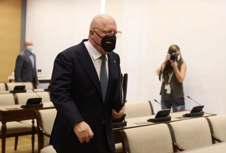 El PP ve en la comisión de la Kitchen «un juicio sumarísimo e inquisitorial» en su contra
