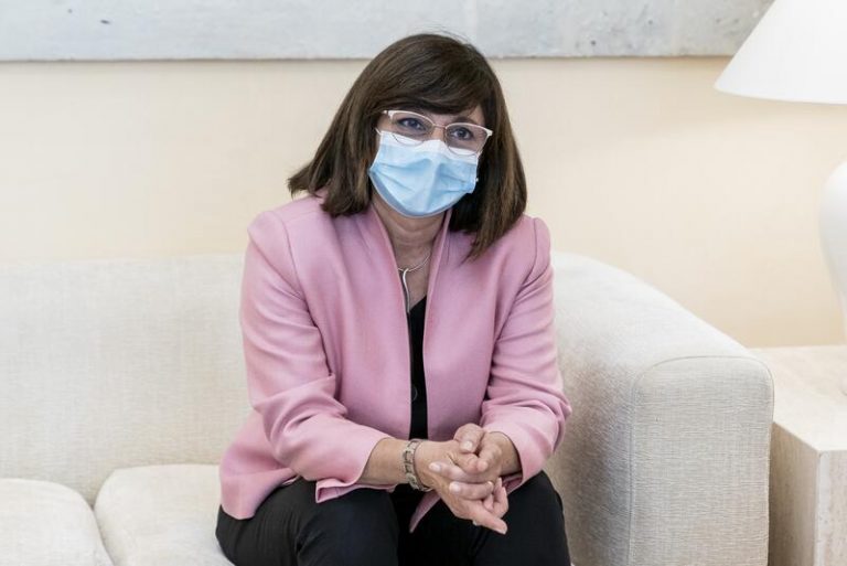 La fiscal superior de Madrid se reúne con Marea de Residencias ante las críticas por su «inactividad»