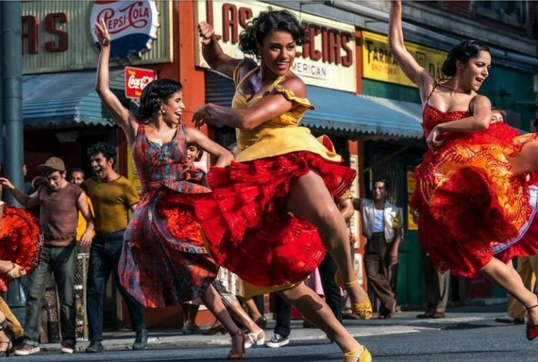 ‘West Side Story’, ‘Matrix Resurrection’ y ‘¡Canta 2!’ llegan hoy a los cines