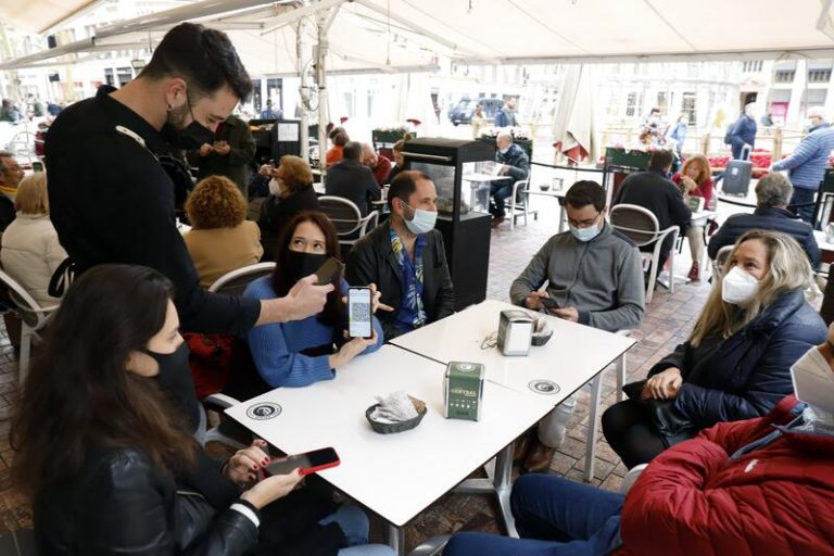 La hostelería rechaza una posible vuelta a las restricciones por «ineficaces»