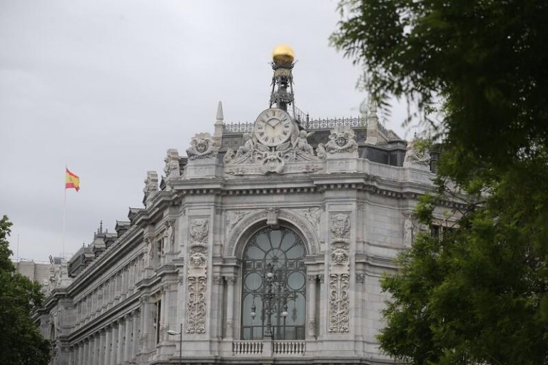 El BdE aprueba nuevas herramientas para mitigar riesgos sistémicos por sectores