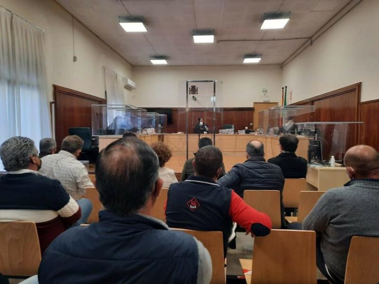 Absueltos los 15 acusados por la extracción ilegal de aguas subterráneas en Doñana