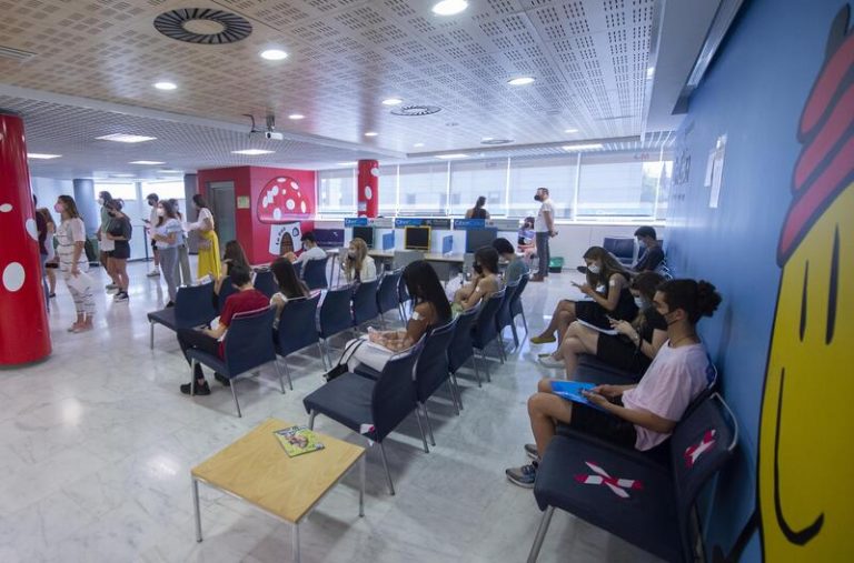 Madrid notifica 20.371 nuevos casos y los fallecidos ascienden a 11