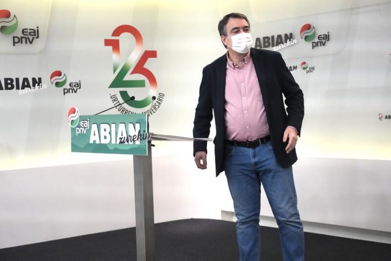 Esteban cree que Sánchez «no dudará en convocar elecciones si surge cualquier factor demoscópico»