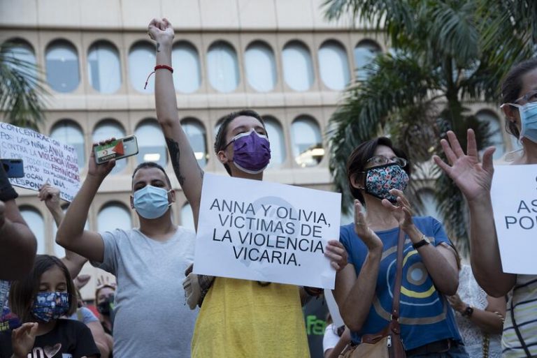 PSOE y Podemos quieren introducir en la ley de violencia de género el término ‘violencia vicaria’