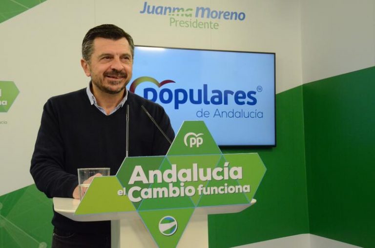 PP-A ve a Sánchez «tahúr fullero y embaucador» porque «incumple promesa» con factura de la luz
