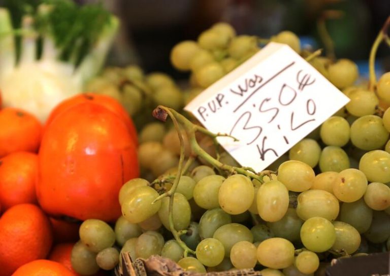Otorrinolaringólogos: Comer uvas es la tercera causa de atragantamiento en menores de 5 años