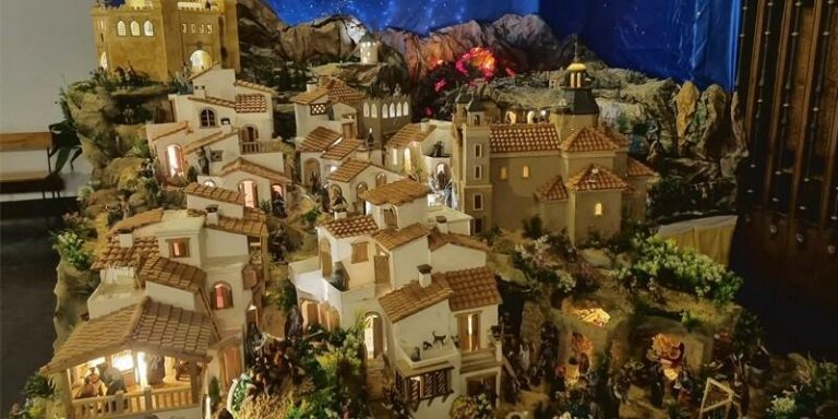 Una iglesia de Madrid recrea el volcán en su belén para «tener presentes» a los habitantes de La Palma