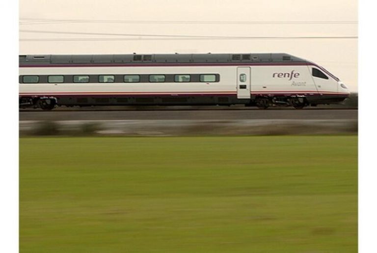Transportes vuelva a ampliar la caducidad de los bonos Avant