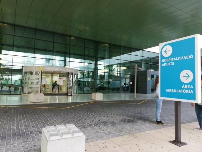 Baleares llega al pico de la 6ª ola, originada por la variante Delta y solapada con la Ómicron