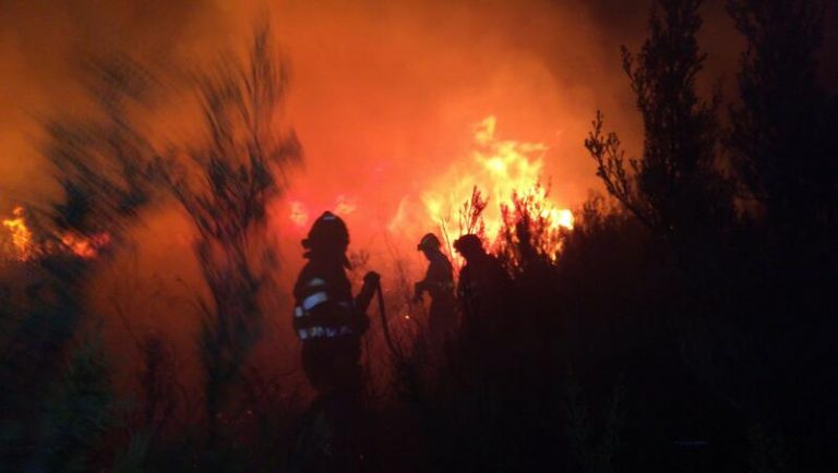 Cantabria estará en riesgo elevado de incendios forestales por el viento sur los próximos días