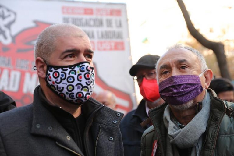 CC.OO. y UGT piden responsabilidad durante la tramitación de la reforma laboral