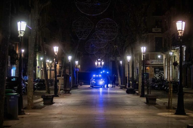 Nueve CCAA establecen toque de queda o el cierre de la hostelería a medianoche