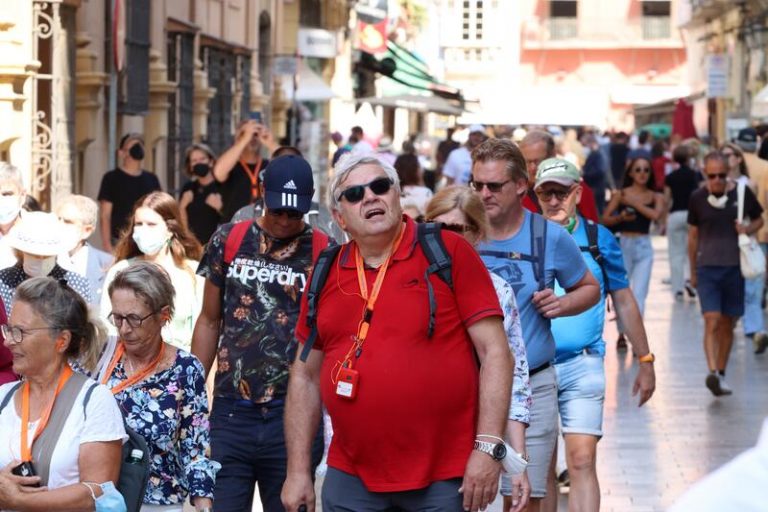 El 53,4% de los españoles piensa que podrá volver a su vida ‘pre-pandemia’ tras alcanzar la inmunidad de grupo