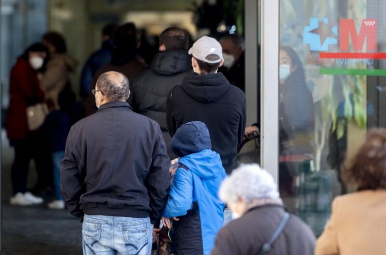 Madrid notifica 20.193 nuevos casos, 16.892 en las últimas 24 horas, y 14 fallecidos
