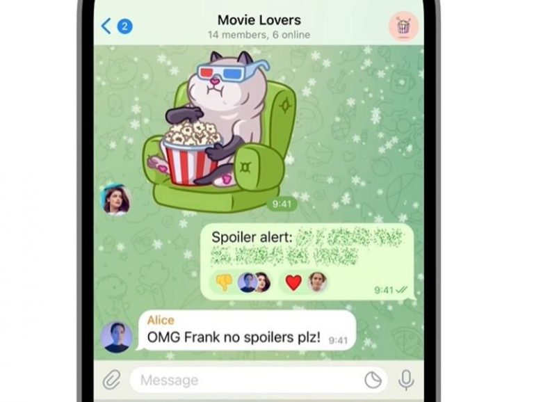 El texto oculto, la traducción de mensajes y las reacciones llegan a Telegram