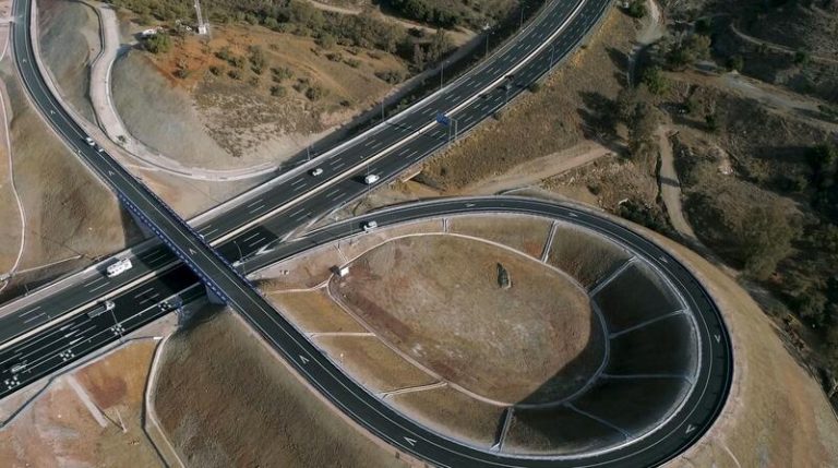 Transportes licita dos contratos para la revisión y auscultación de carreteras del Estado
