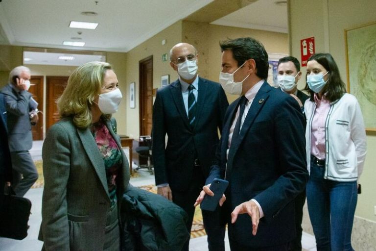 El PSOE propone para las ‘telecos’ un punto de acceso centralizado que facilite el pago de impuestos locales