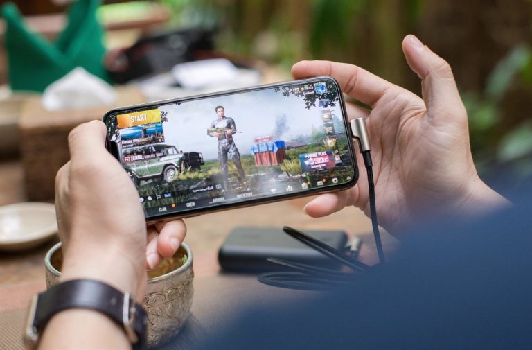 7 de cada 10 adultos españoles son ‘gamers’ desde el móvil