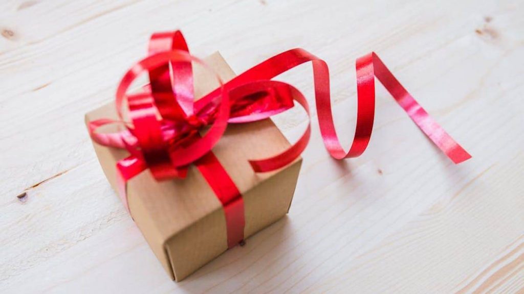Amigo Invisible: 10 Ideas De Regalos Con Los Que Acertar Seguro