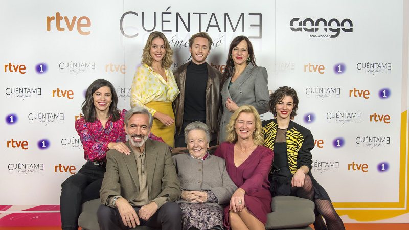 Celebración De Cuéntame.