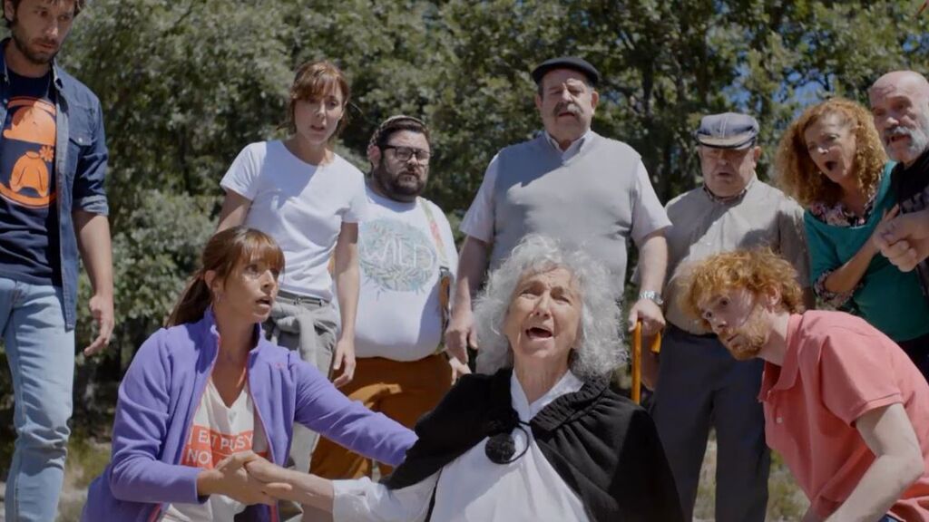 Escena De El Pueblo