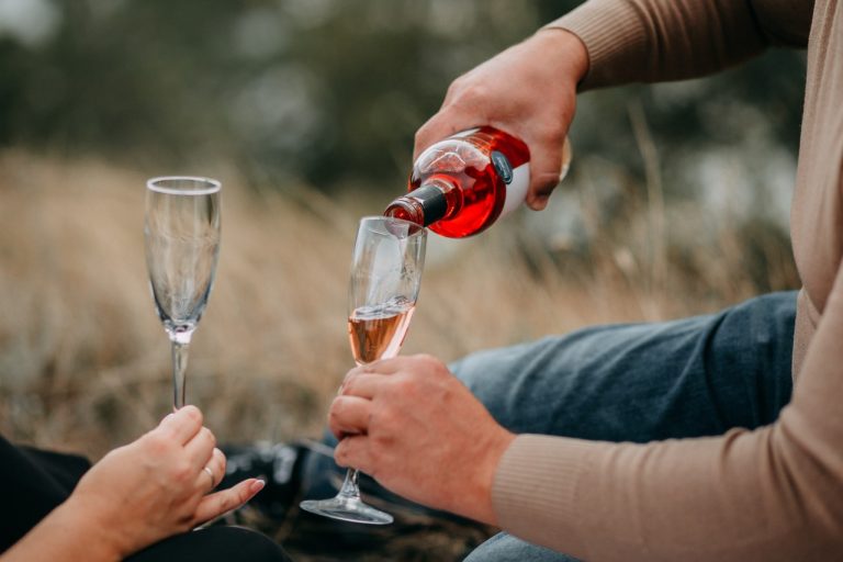 Este es el lugar de España en el top 20 de países que más alcohol beben