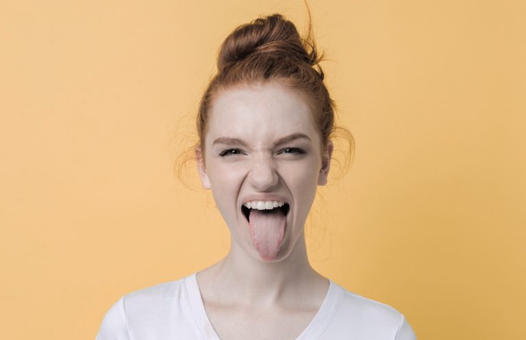 Esto es lo que dice tu lengua de tu salud