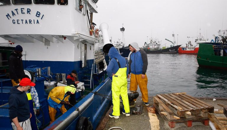 Los Veintisiete pasan la noche negociando las posibilidades de pesca de 2022