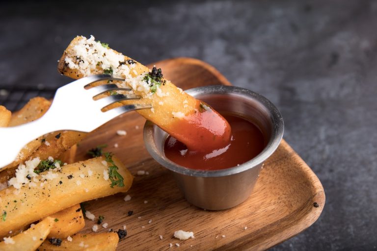 Salsa de frutos rojos para carne: la receta definitiva para acompañar tus platos navideños