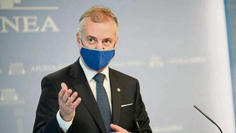 Urkullu plantea pedir al TSJPV su aval para extender el pasaporte covid a hospitales y residencias